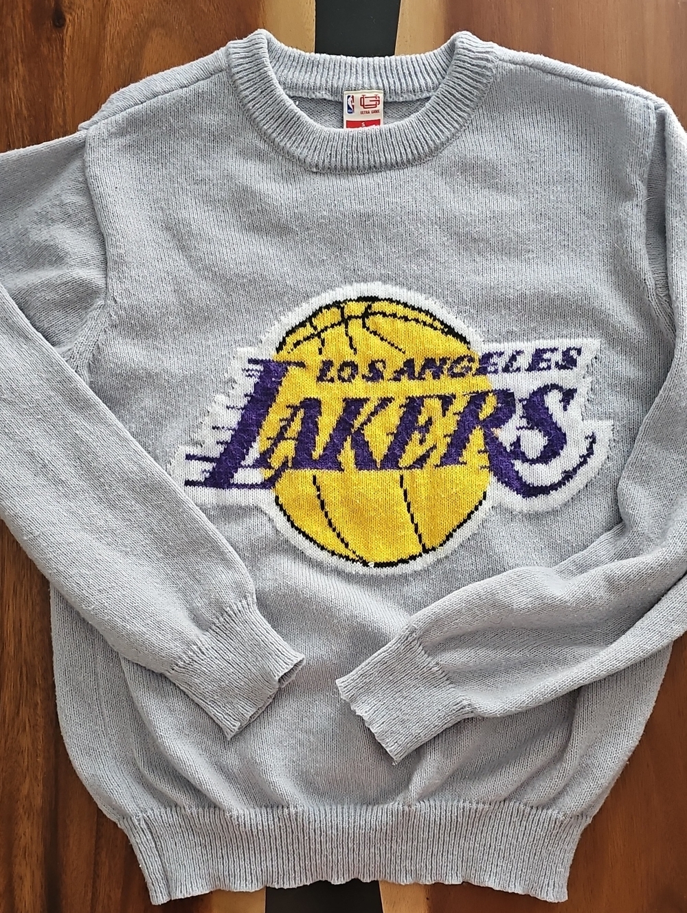 Vintage Official Los Angeles Lakers Gray Knit Crewneck Sweater. Sz Sm